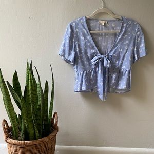 LA Hearts Tie Front Floral Top